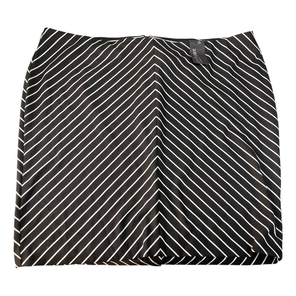Lane Bryant 26 Black White Striped Pencil Skirt Chevron Stretch Career‎ Mod